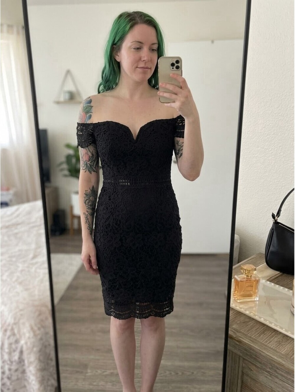Miss Avenue Black Lace Off-The-Shoulder Bodycon Mini Dress Size Small